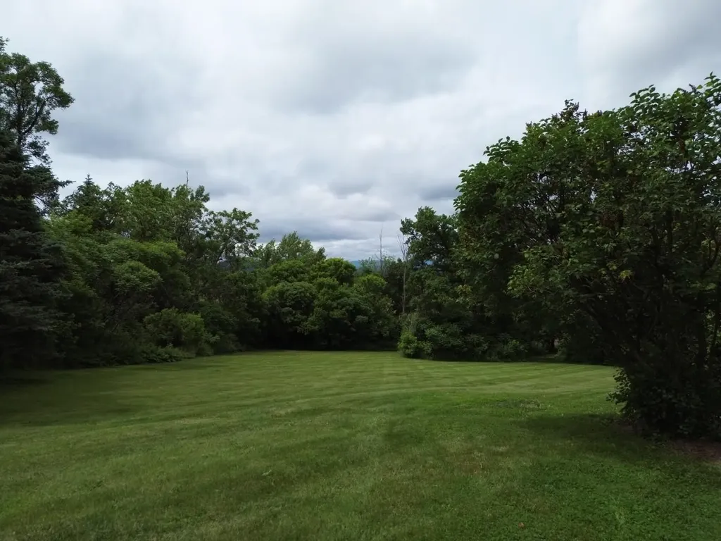 148 Little Horse Lane Charlotte VT 05445