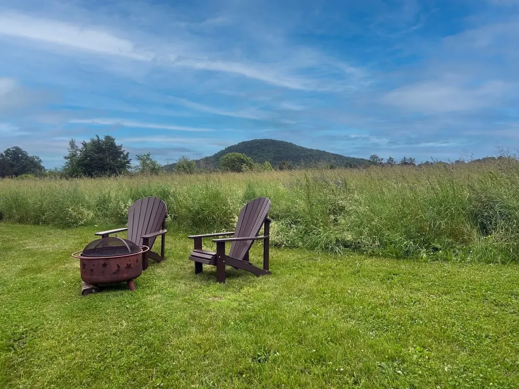 148 Little Horse Lane Charlotte VT 05445