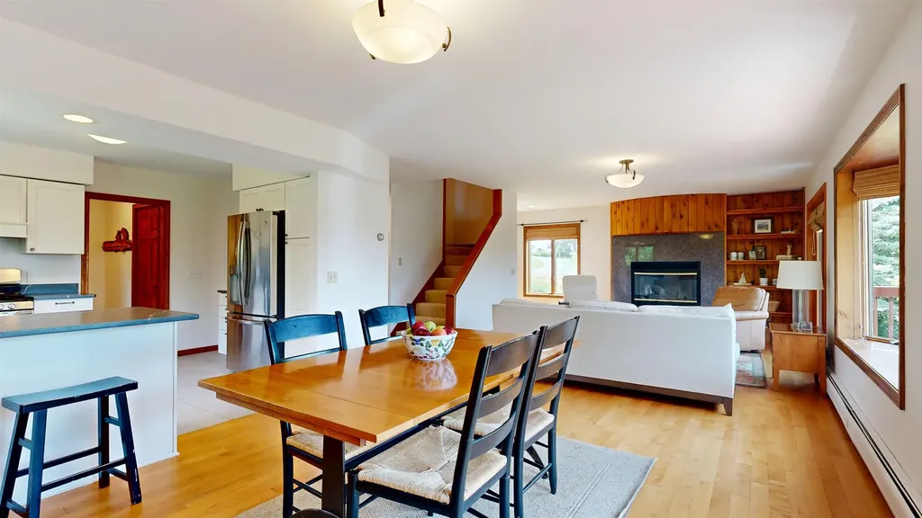 148 Little Horse Lane Charlotte VT 05445