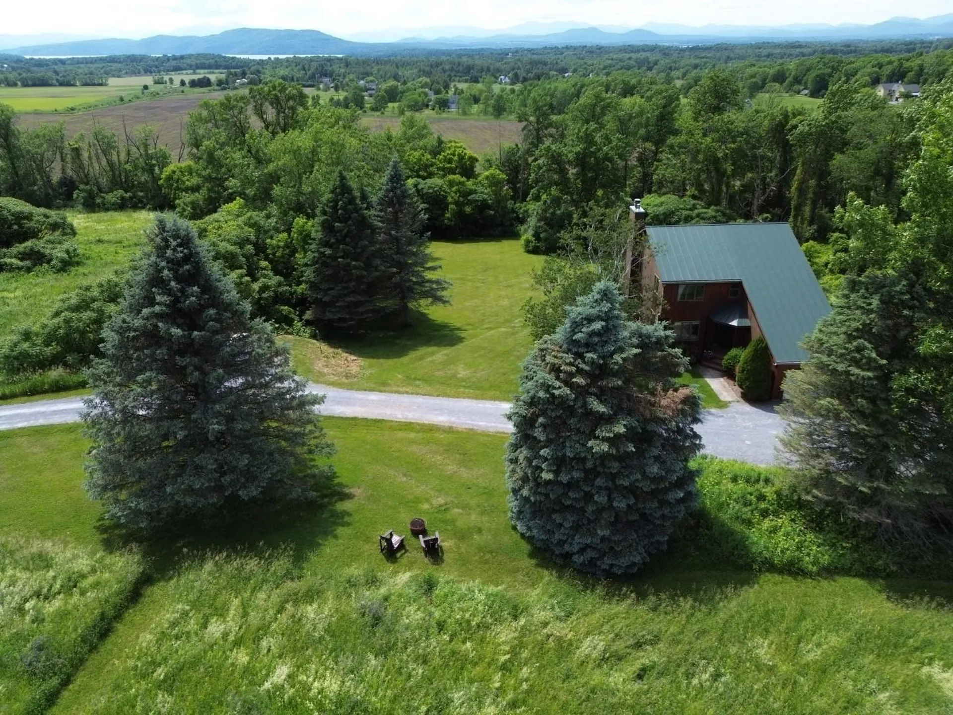 148 Little Horse Lane Charlotte VT 05445