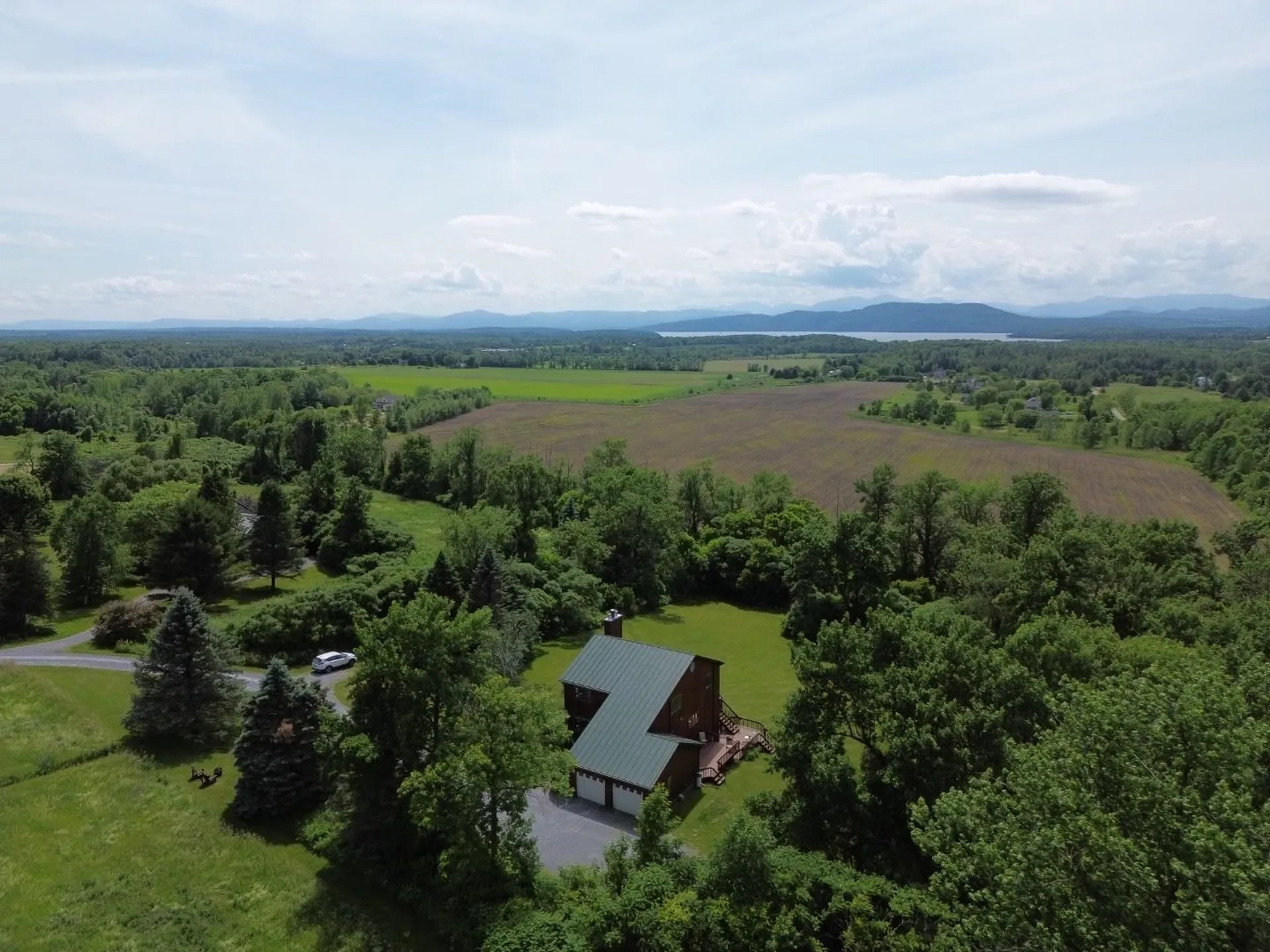 148 Little Horse Lane Charlotte VT 05445