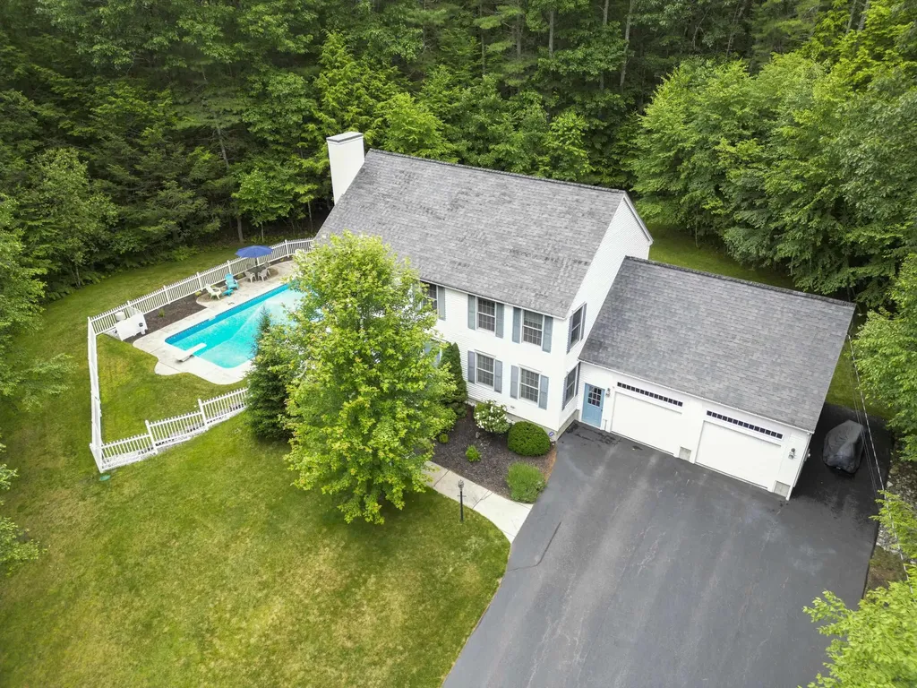 166 Brentwood Road Exeter NH 03833