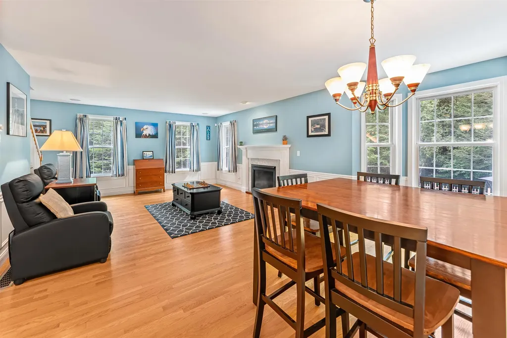 166 Brentwood Road Exeter NH 03833