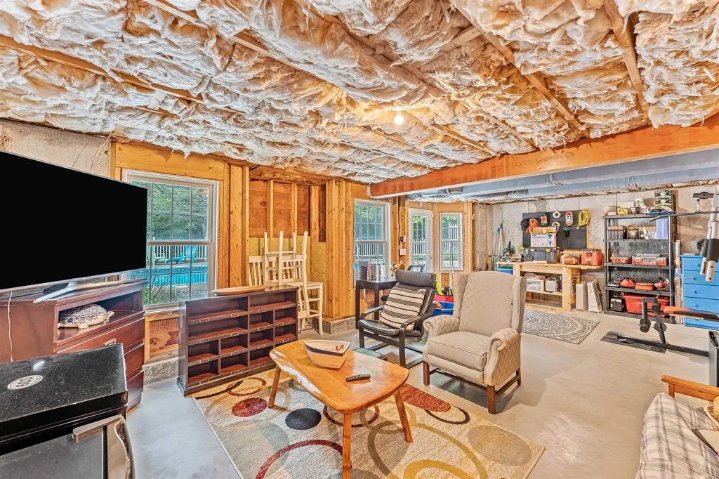 166 Brentwood Road Exeter NH 03833