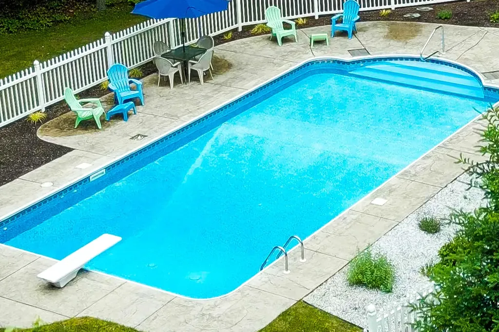 166 Brentwood Road Exeter NH 03833