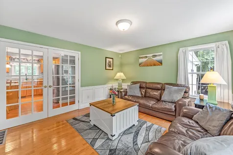 166 Brentwood Road Exeter NH 03833
