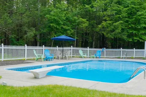 166 Brentwood Road Exeter NH 03833