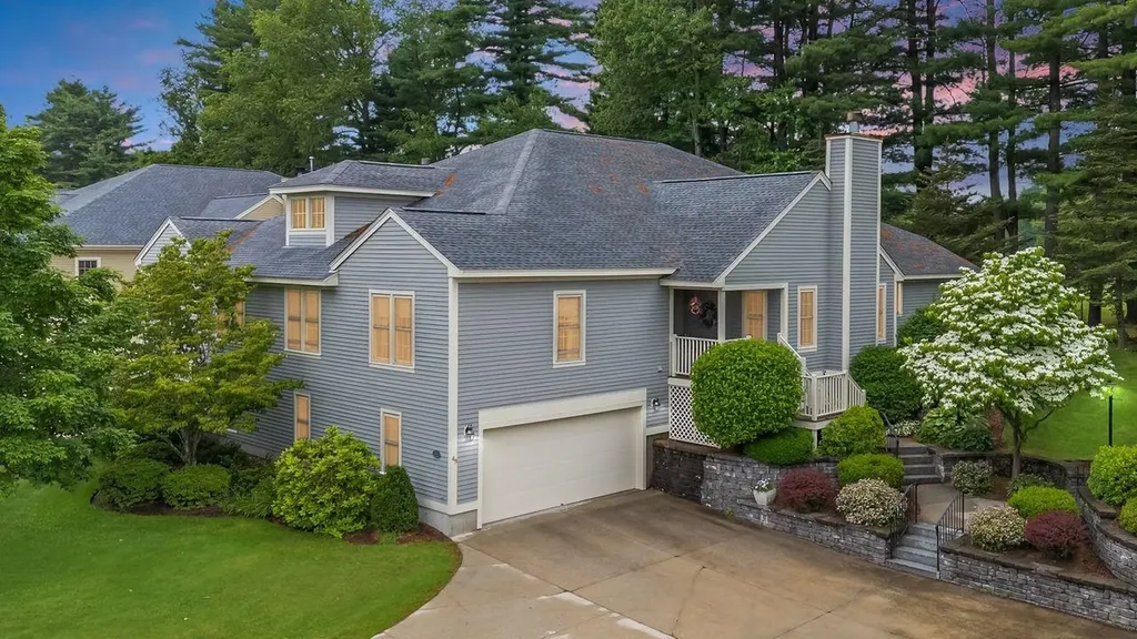 49 Pebble Beach Drive Bedford NH 03110