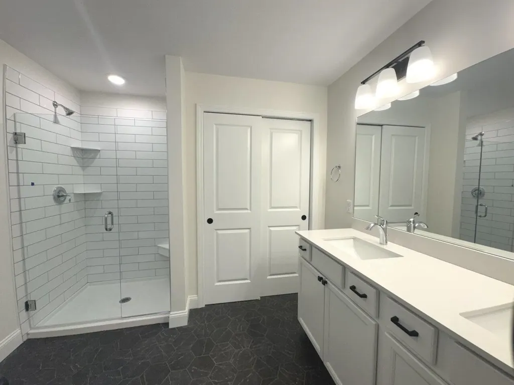 29 Daniel Drive South Burlington VT 05403