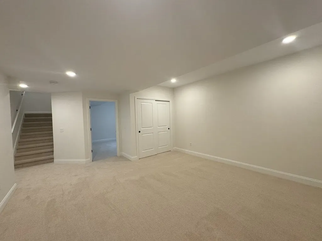 29 Daniel Drive South Burlington VT 05403