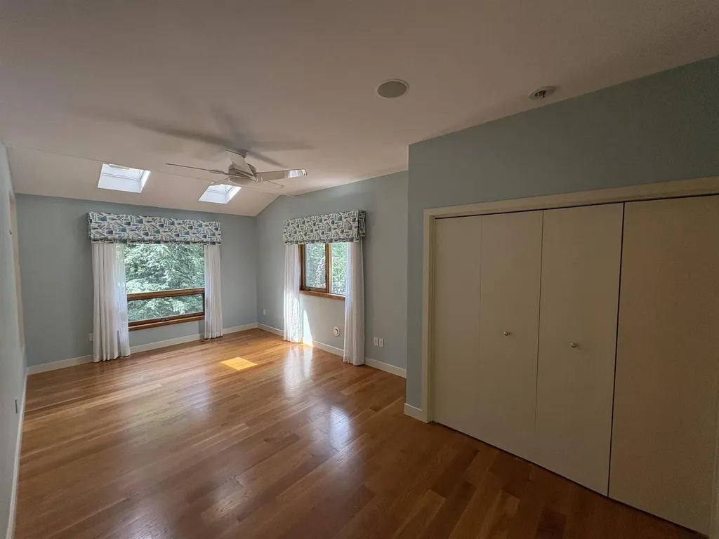 48 N Pepperell Road Hollis NH 03049