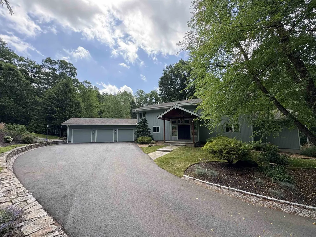 48 N Pepperell Road Hollis NH 03049