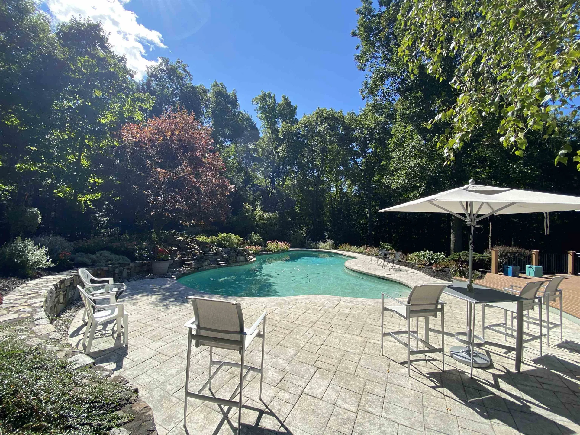 48 N Pepperell Road Hollis NH 03049