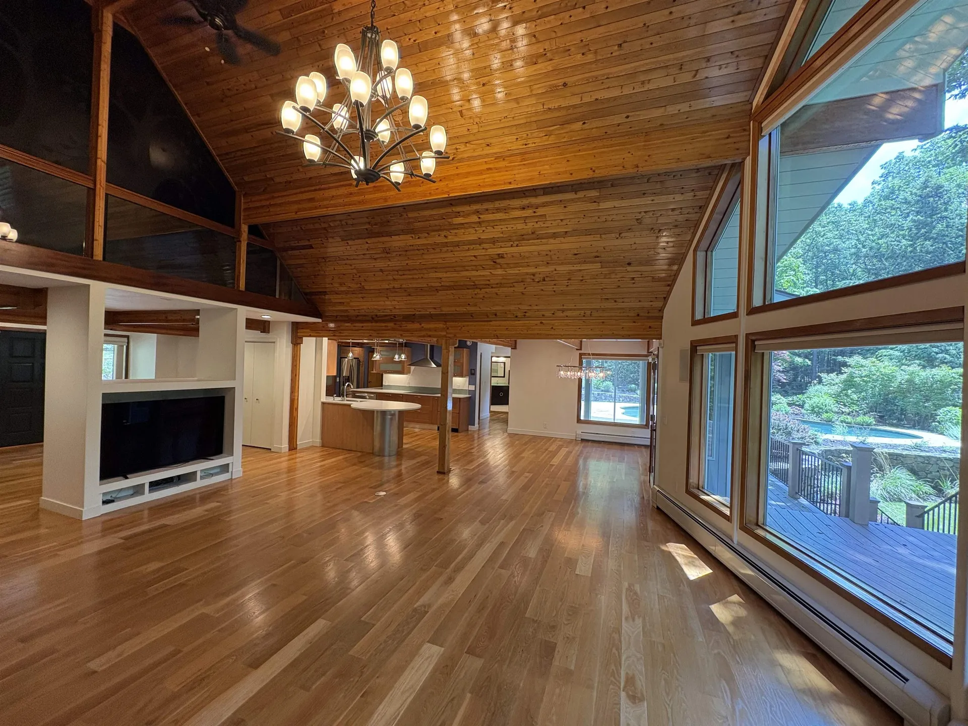 48 N Pepperell Road Hollis NH 03049
