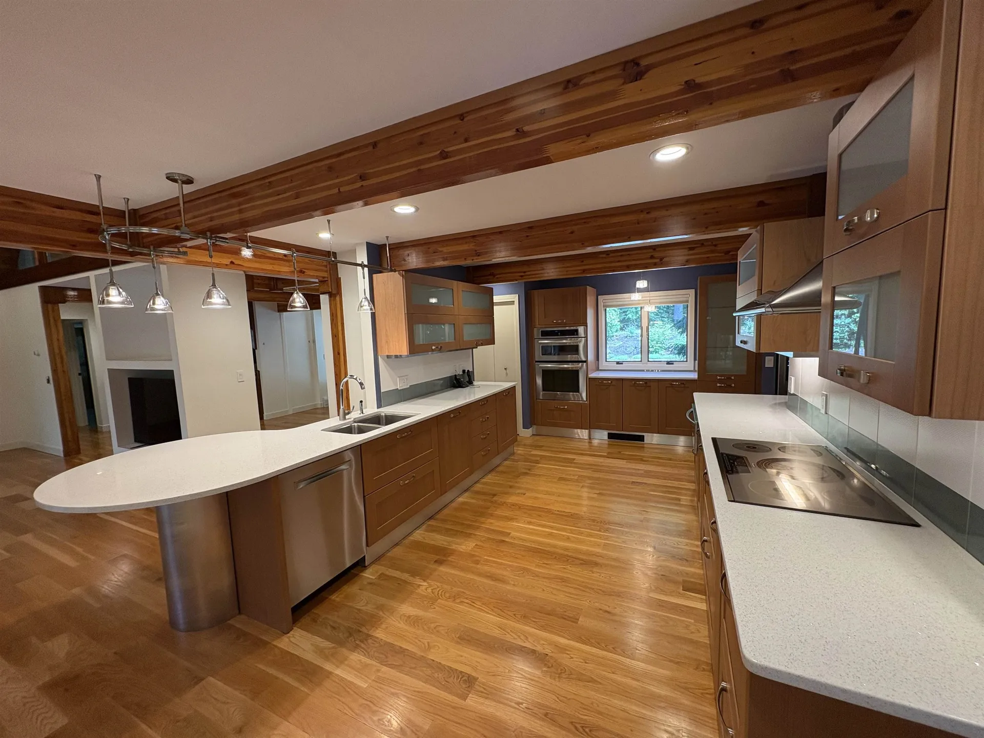 48 N Pepperell Road Hollis NH 03049