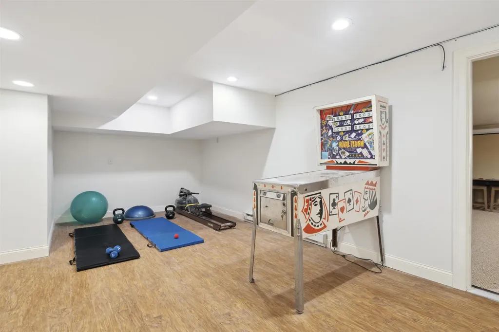 88 Stonehouse Road New London NH 03257