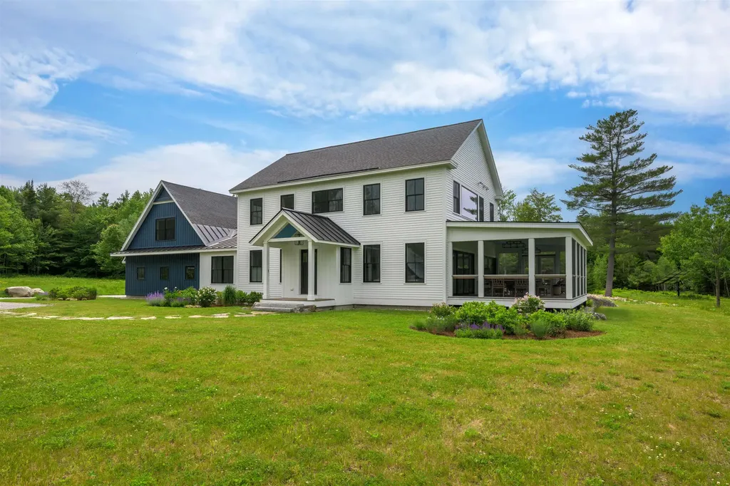 88 Stonehouse Road New London NH 03257