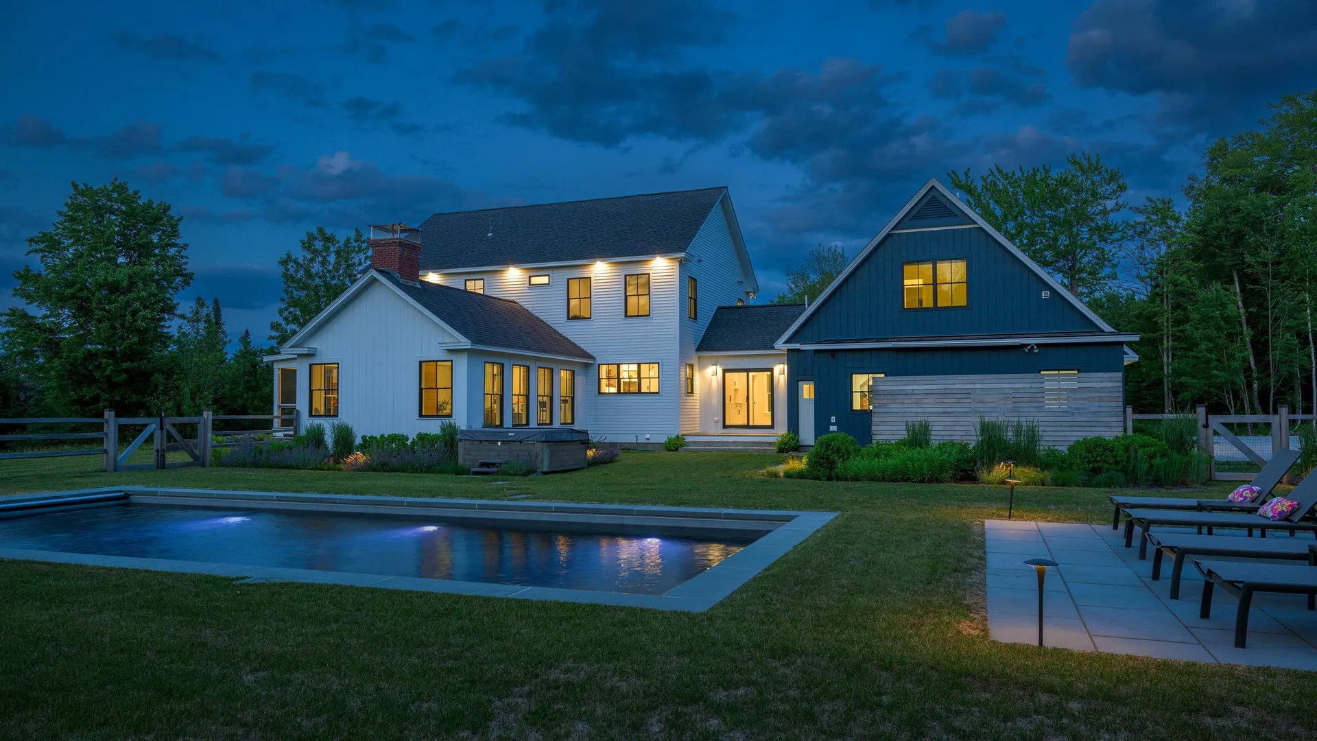 88 Stonehouse Road New London NH 03257