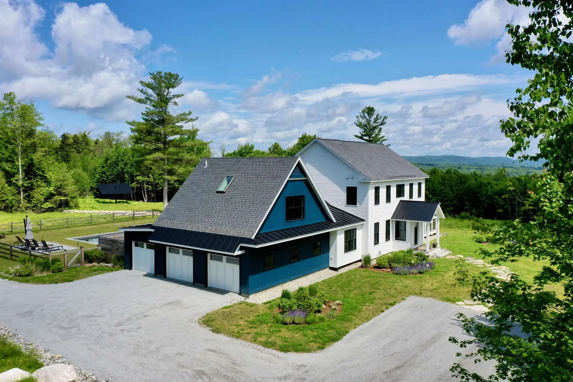 88 Stonehouse Road New London NH 03257