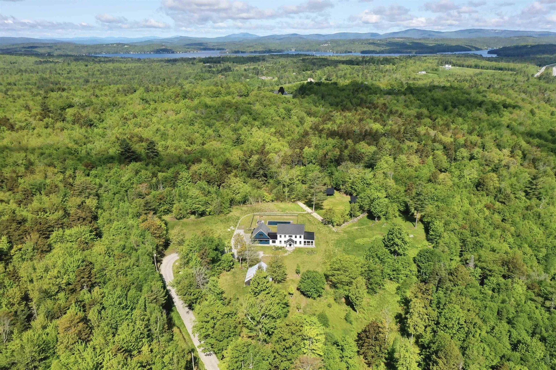 88 Stonehouse Road New London NH 03257