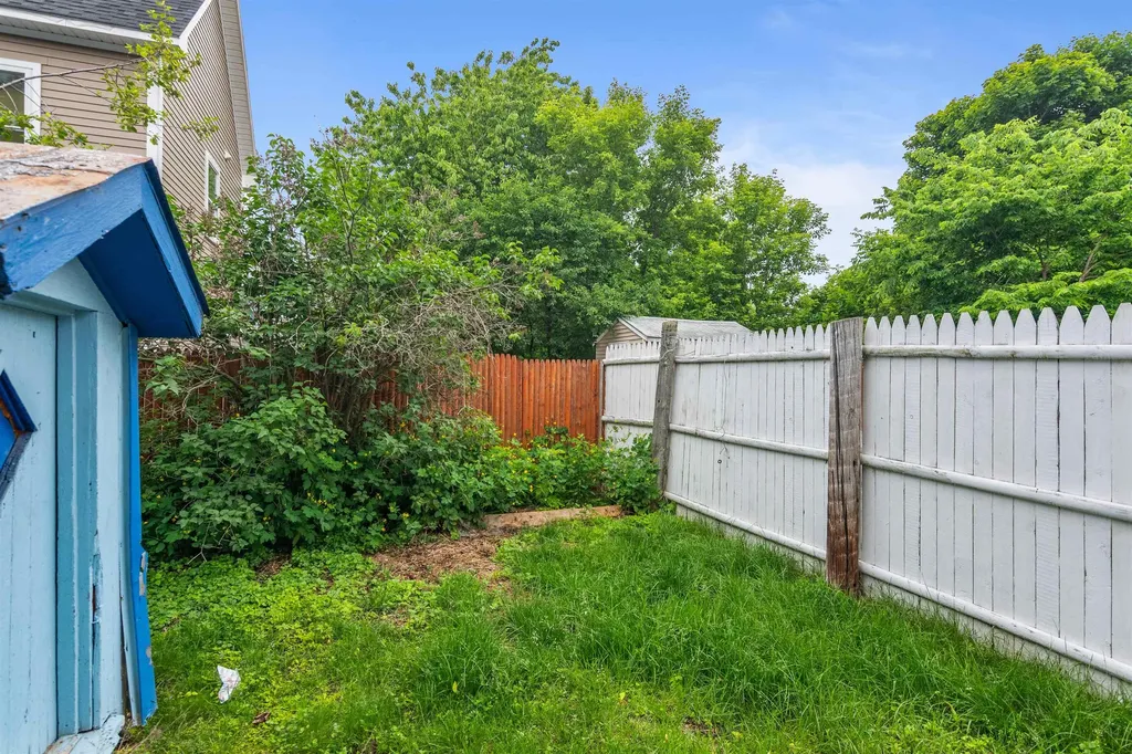 40-40 1/2 Convent Square Burlington VT 05401