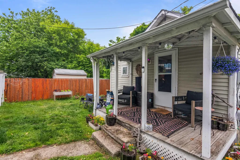 40-40 1/2 Convent Square Burlington VT 05401