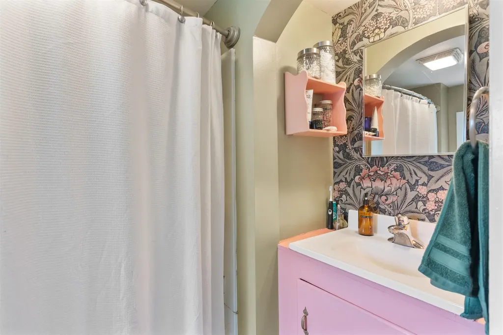 40-40 1/2 Convent Square Burlington VT 05401