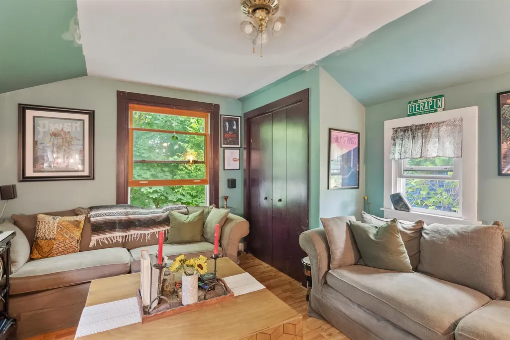 40-40 1/2 Convent Square Burlington VT 05401