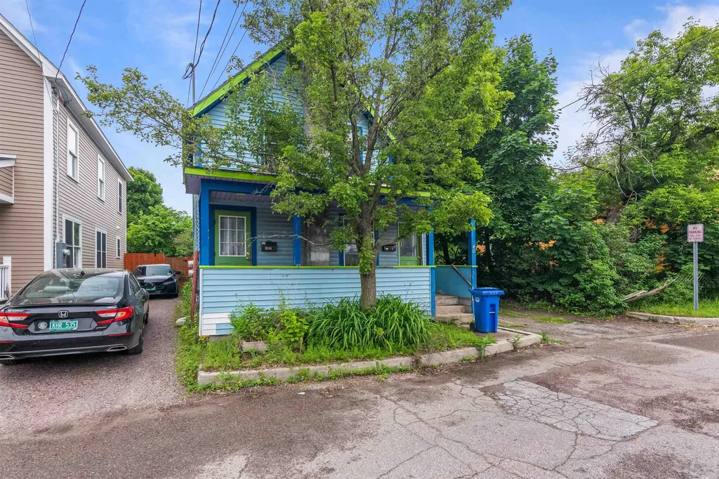 40-40 1/2 Convent Square Burlington VT 05401