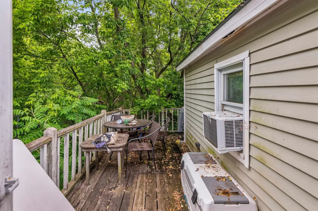 40-40 1/2 Convent Square Burlington VT 05401