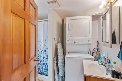 40-40 1/2 Convent Square Burlington VT 05401