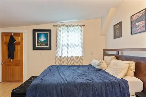 40-40 1/2 Convent Square Burlington VT 05401