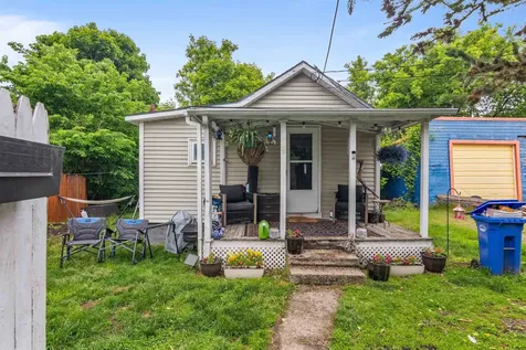 40-40 1/2 Convent Square Burlington VT 05401