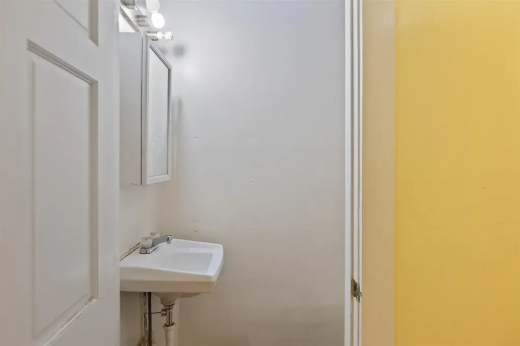 311-315 North Winooski Avenue Burlington VT 05401