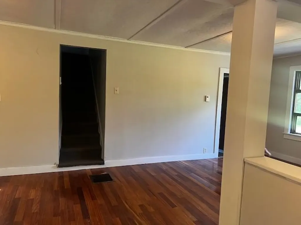 498 Clyde Street Newport City VT 05855