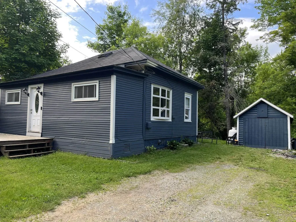 498 Clyde Street Newport City VT 05855