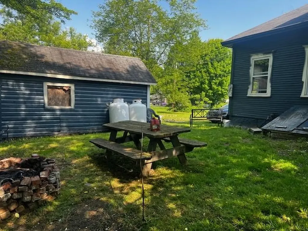 498 Clyde Street Newport City VT 05855