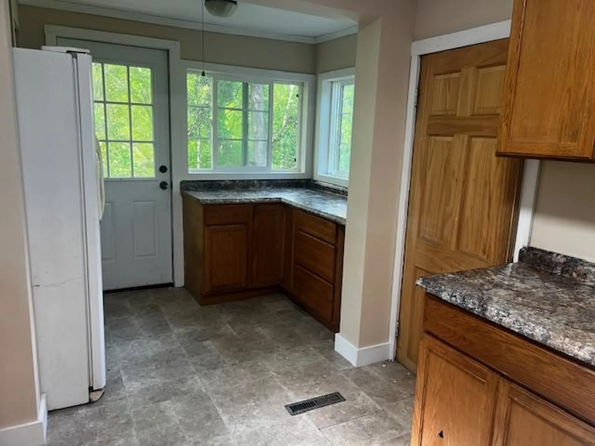 498 Clyde Street Newport City VT 05855