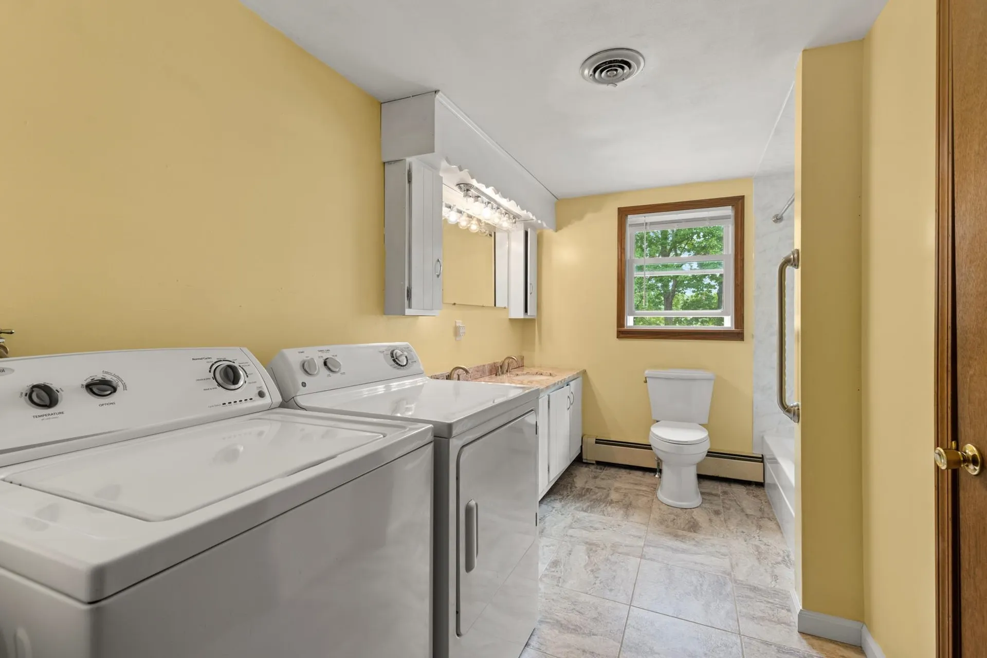 8 Bigs Lane Seabrook NH 03874