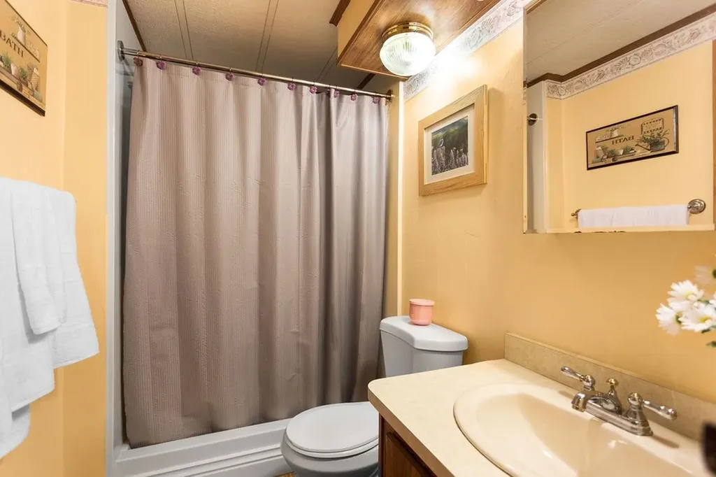 32 Monadnock Drive Rochester NH 03867