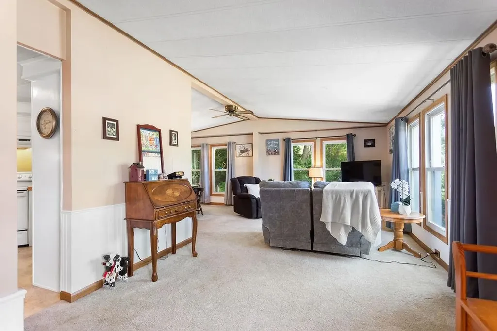 32 Monadnock Drive Rochester NH 03867