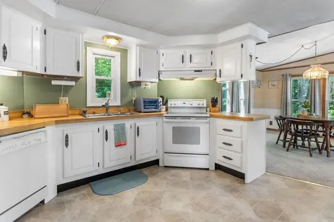 32 Monadnock Drive Rochester NH 03867