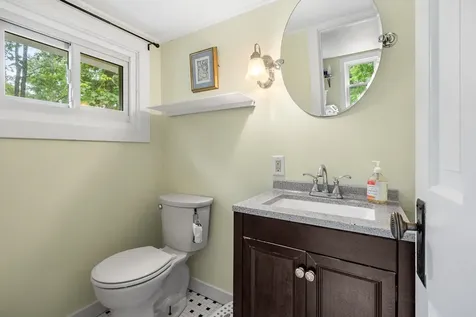 129 Haverhill Road East Kingston NH 03827