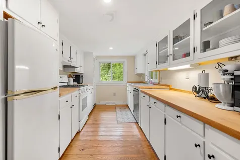 129 Haverhill Road East Kingston NH 03827