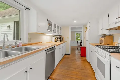 129 Haverhill Road East Kingston NH 03827