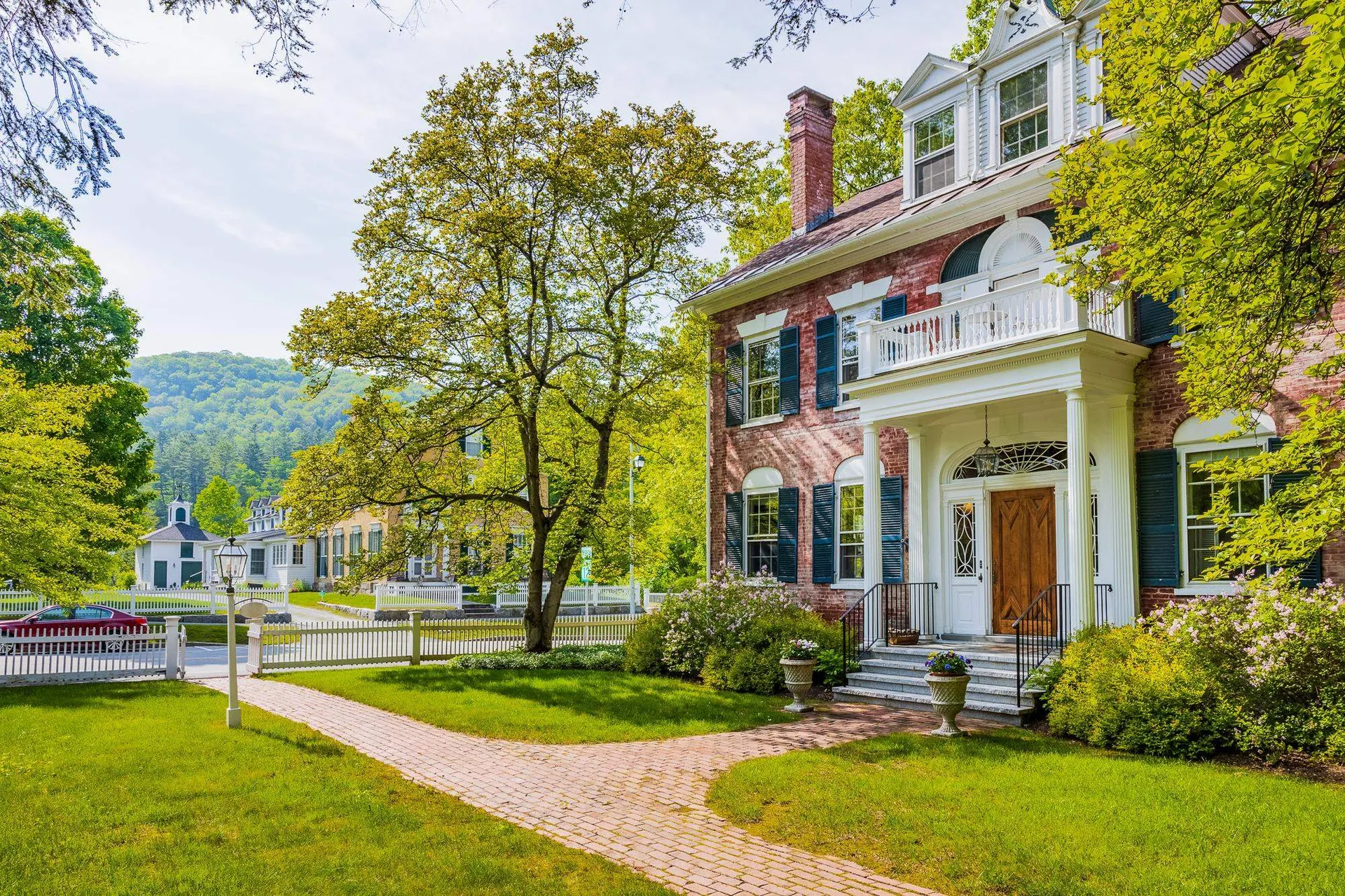 39 Elm Street Woodstock VT 05091