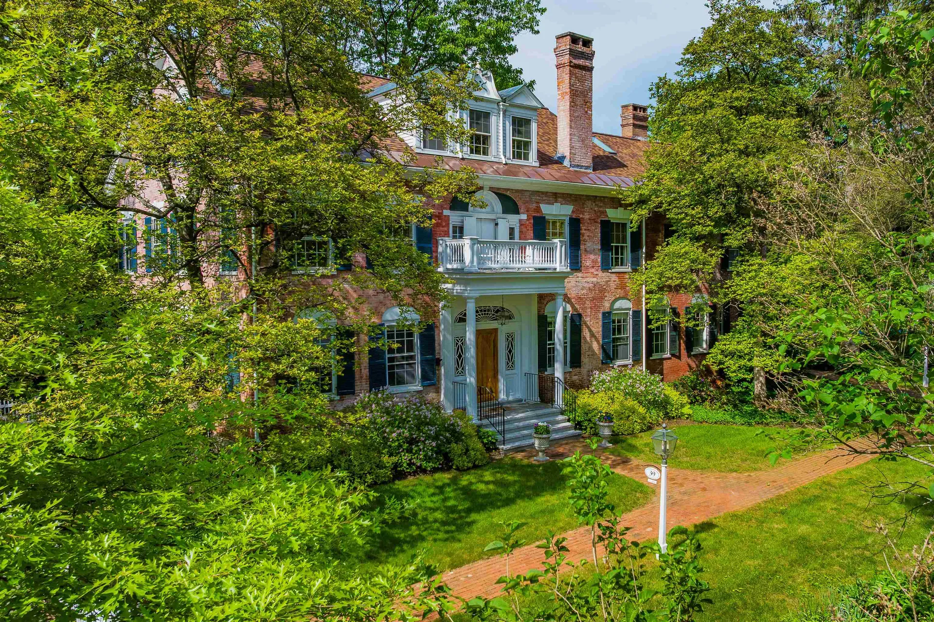 39 Elm Street Woodstock VT 05091