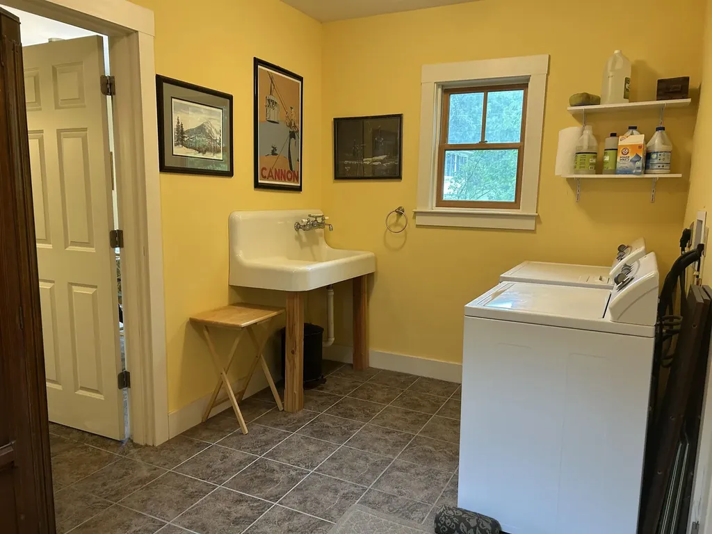 11 Morrison Avenue Meredith NH 03253