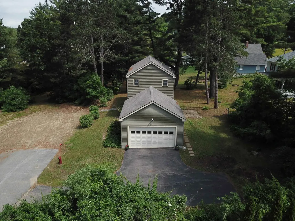 11 Morrison Avenue Meredith NH 03253