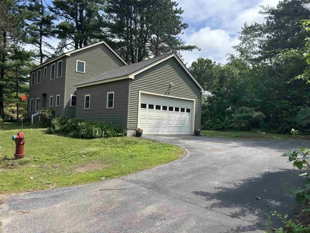 11 Morrison Avenue Meredith NH 03253